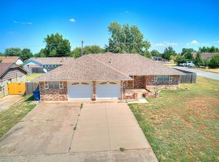 2505 Fedderson Dr, El Reno, OK 73036