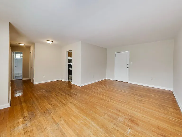 702 Chaney Dr — Photo 24