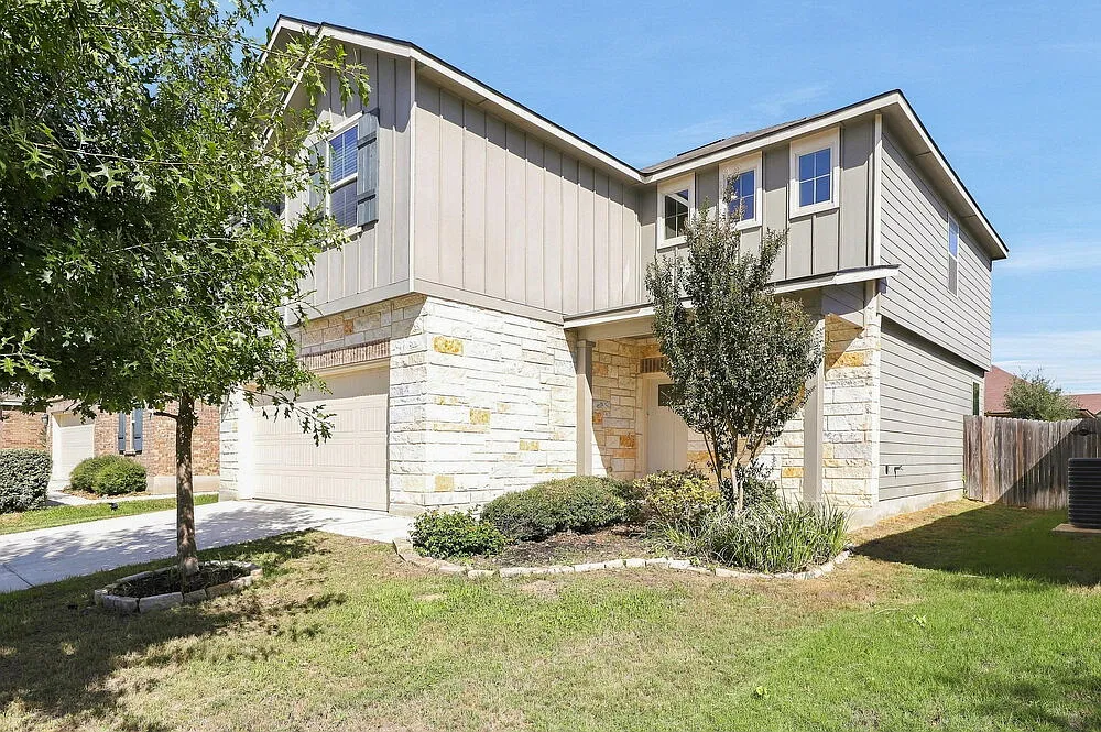 3 bed, 2.5 bath, 2086 sqft, $1,865 — Photo 4