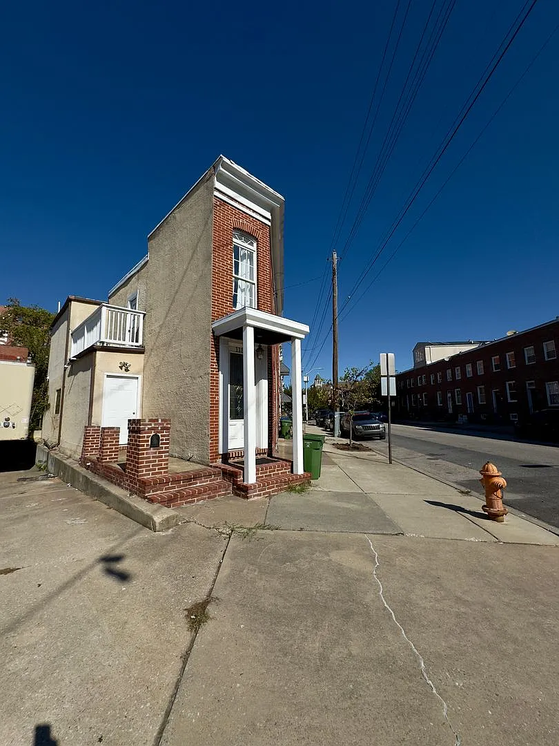 Building Photo - 1158 Scott St