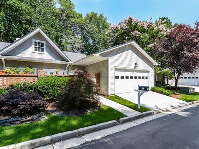 2939 Crosswycke Forest Cir, Atlanta, GA, 30319
