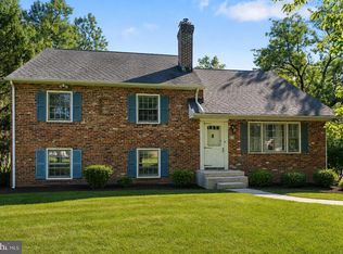 6 Clover Ln, Malvern, PA 19355