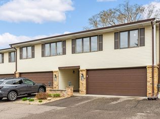 3929 Silver Lake Rd, Saint Anthony, MN 55421