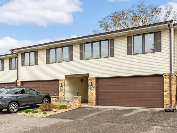 3929 Silver Lake Rd, Saint Anthony, MN 55421