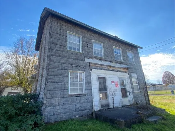 401 Lincoln St, Elizabeth, PA 15037