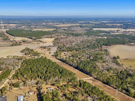 5th image of 423 Livingston Rd