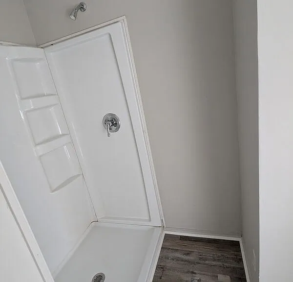 1519 W Monroe St — Photo 3