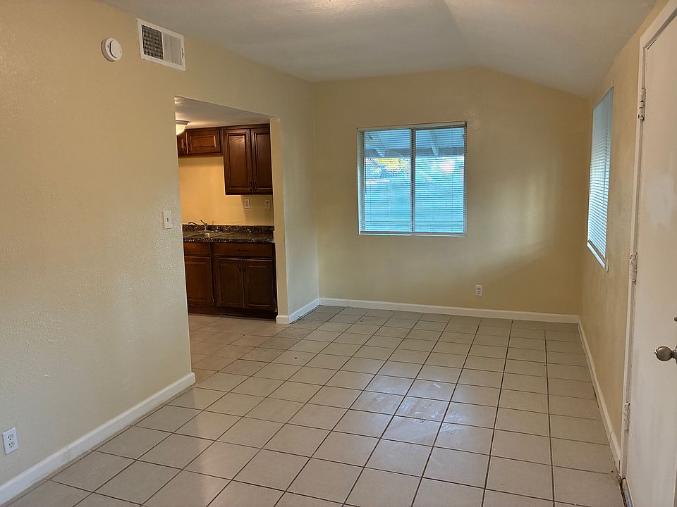2nd image of 509 N 40th Ave