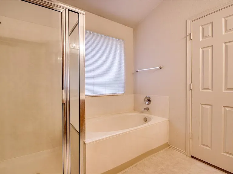 3935 Upper Passage Ln — Photo 9