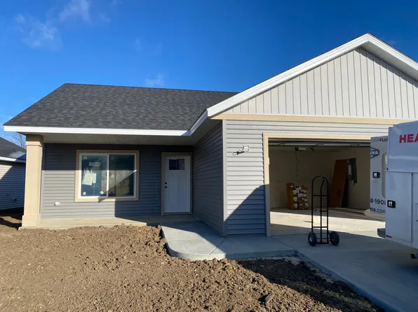 4433 Red Hawk Dr SE, Rochester, MN 55904