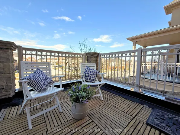 2564 Grand Oak Trl, Oakville, ON L6M 0S4