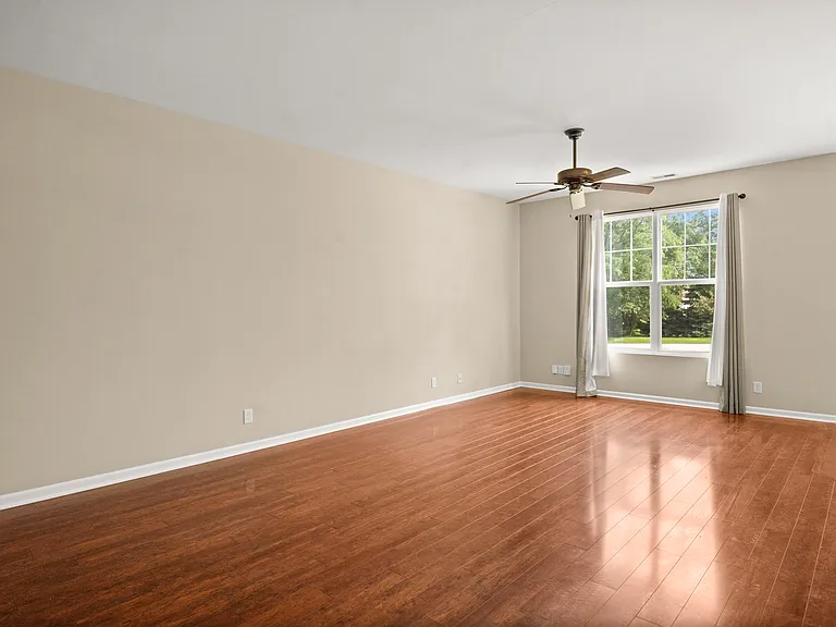 6N335 Whitmore Cir #D — Photo 3