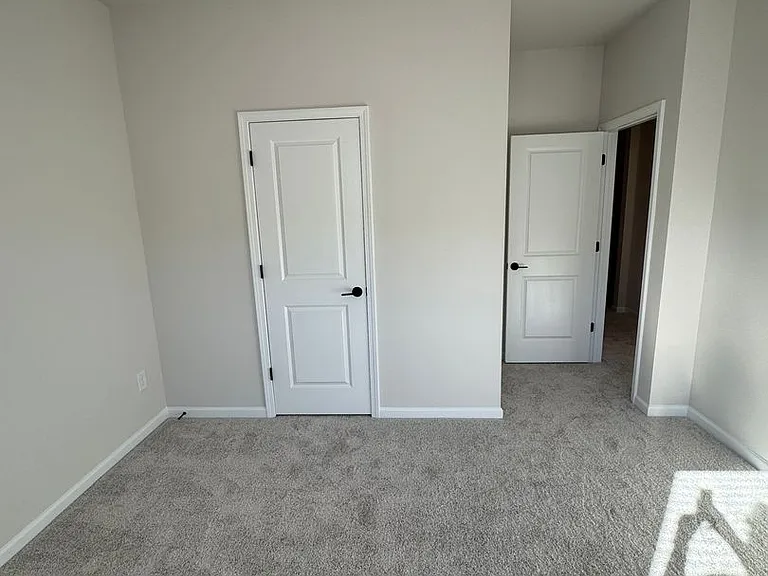8911 Nettleton Ave — Photo 30