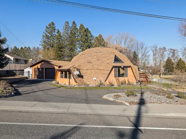 1108 Hazel Ave, Benton City, WA 99320