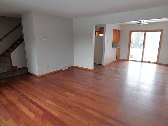5th image of 1809 Jennifer Ln