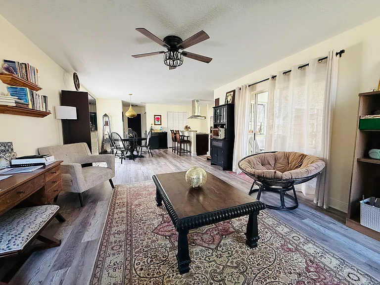 1047 Brielle Ave — Photo 7