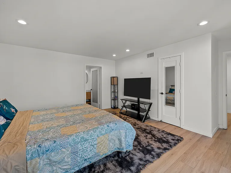 3066 Apache Cir — Photo 33