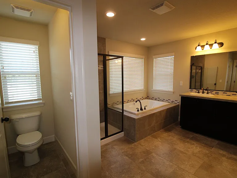 2317 NW 41st Ave — Photo 31
