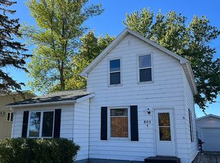 805 S Birch Ave, Hallock, MN 56728