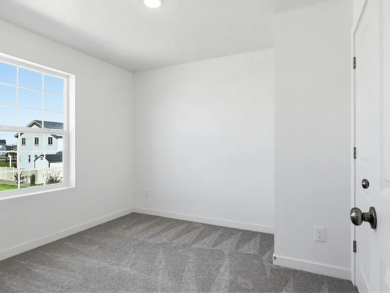 15290 Nimbus Way — Photo 26