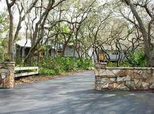 1875 Salem Ct, Dunedin, FL 34698