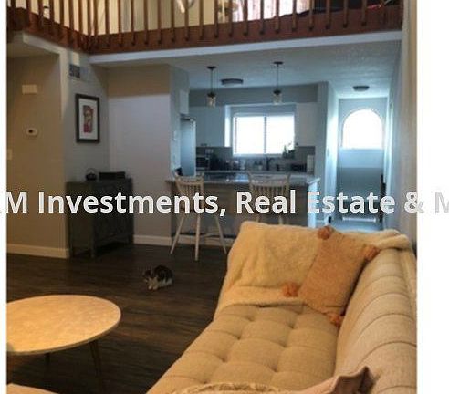 3rd image of 4771 Capri Pl