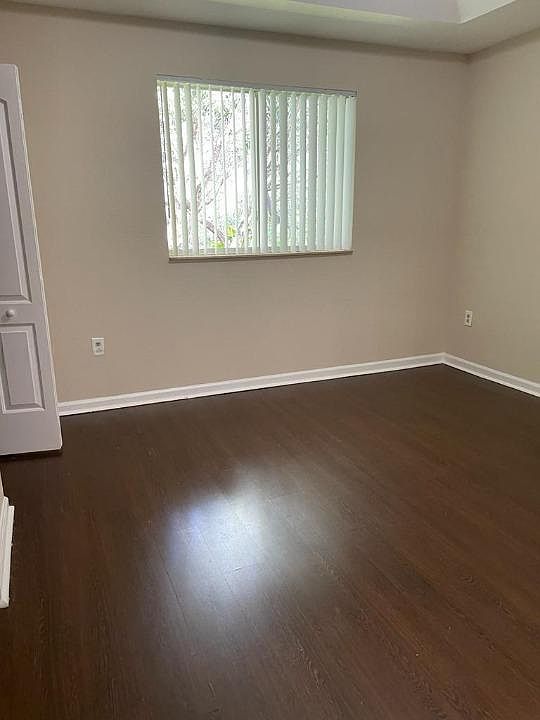 2nd image of 21221 NW 14th Pl #4-21