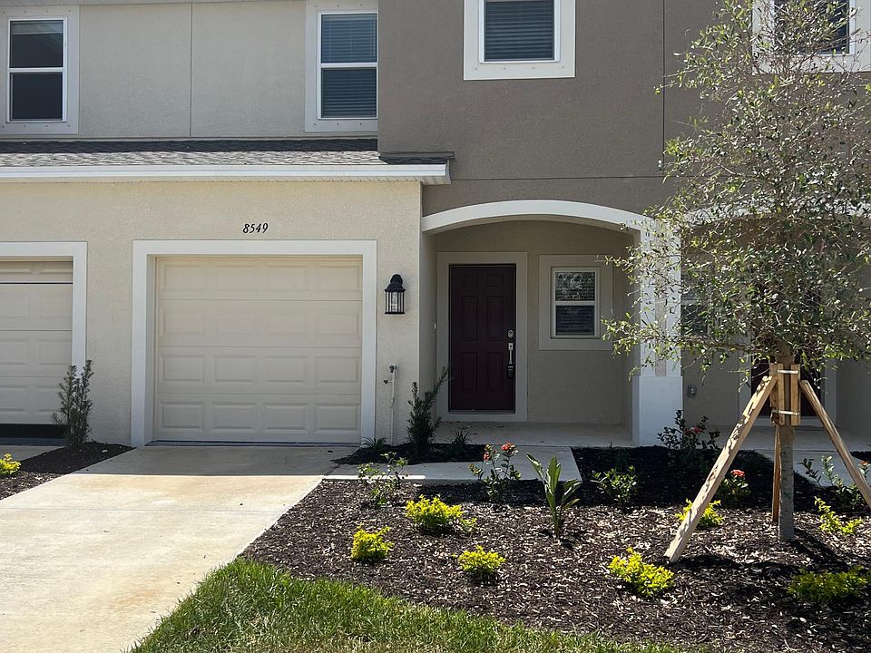 1st image of 8549 Lunar Skye St #1