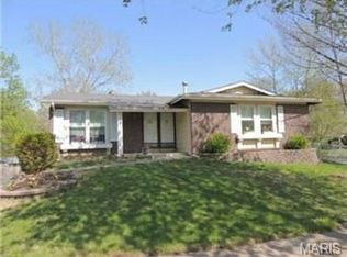 634 Towerwood Dr, Ballwin, MO