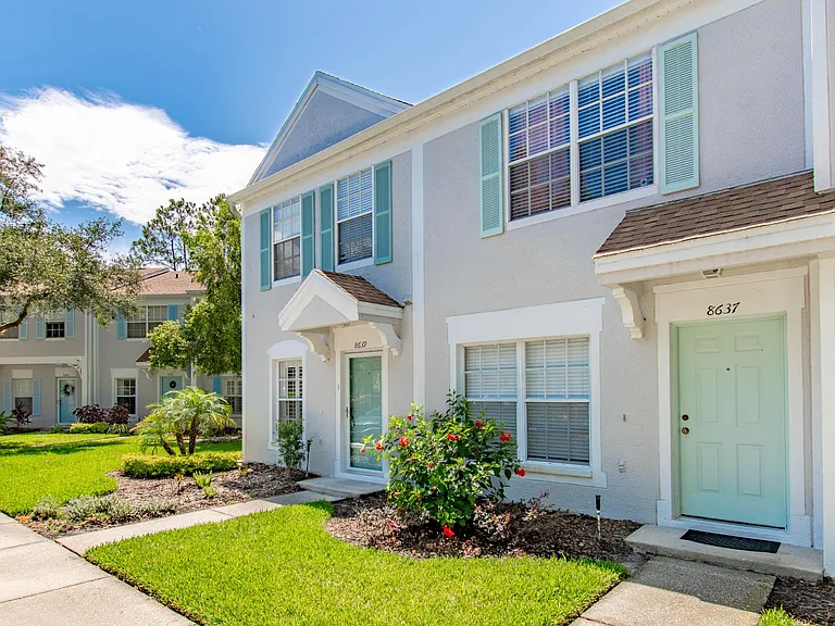 8639 Hunters Key Cir — Photo 36
