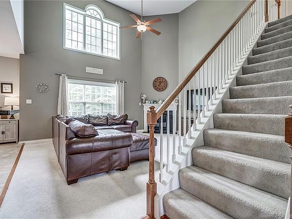 4th image of 7489 Thebrix Ct