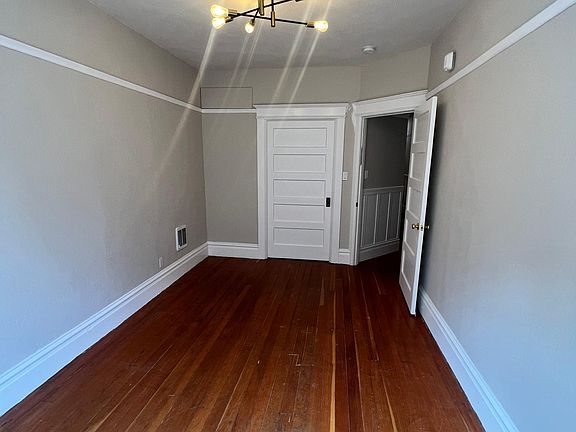3rd image of 308 Fell St #A