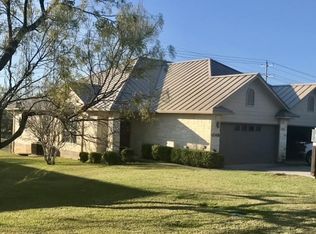 604 Hi Cir W #B, Horseshoe Bay, TX 78657