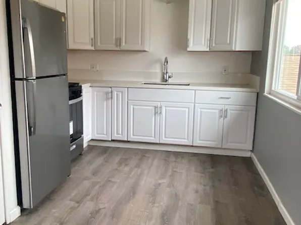 4824 E Hedges Ave APT C, Fresno, CA 93727