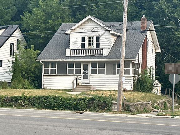 2nd image of 2602 Miller Rd