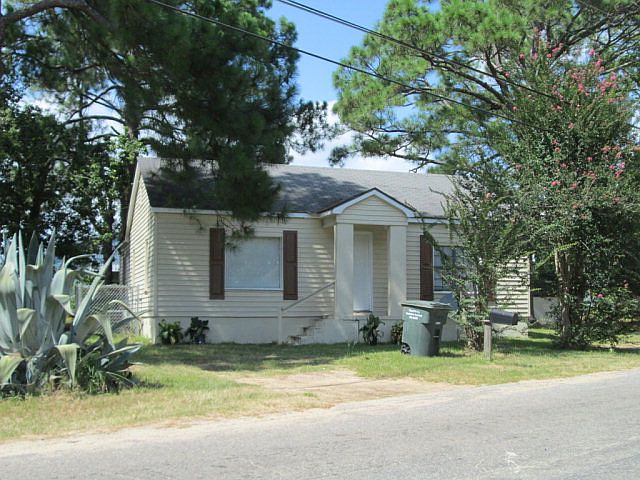 1st image of 601 Timmons Dr