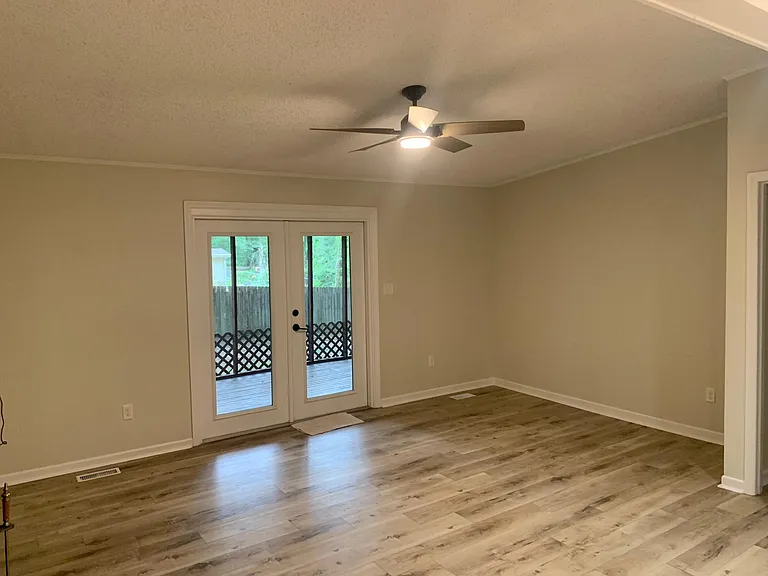 4 Sugarloaf Ln — Photo 7
