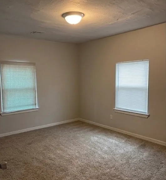 2151 E Oklahoma Pl — Photo 2