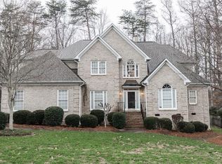 3103 Lodge Dr, Jamestown, NC 27282