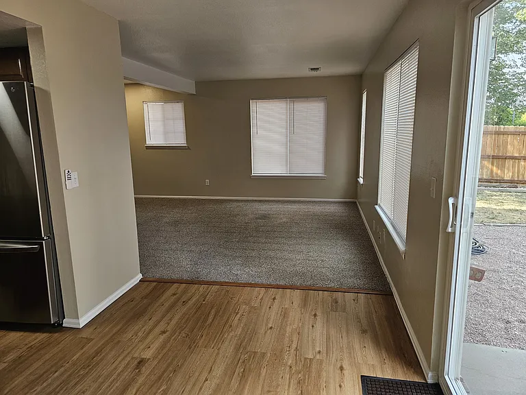 Dining room to living room