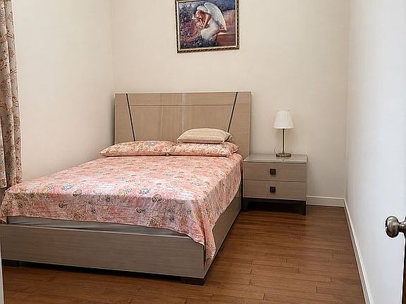 4th image of 41 42 College Point Blvd #7C