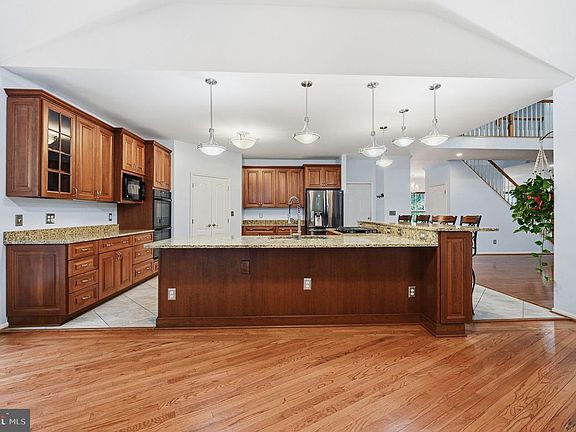 2nd image of 15049 Rumson Pl