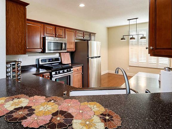 5th image of 1386 Rose Creek Ct