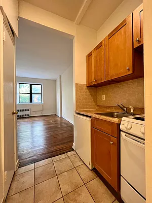 Rented by Compass | media 11