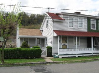 362 N Mill St, Saint Clair, PA 17970