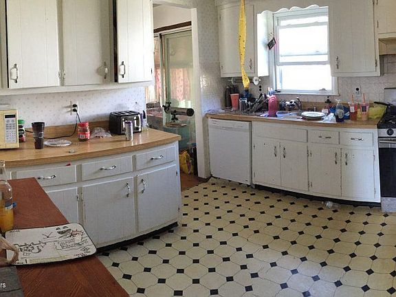 4th image of 741 Commonwealth Blvd