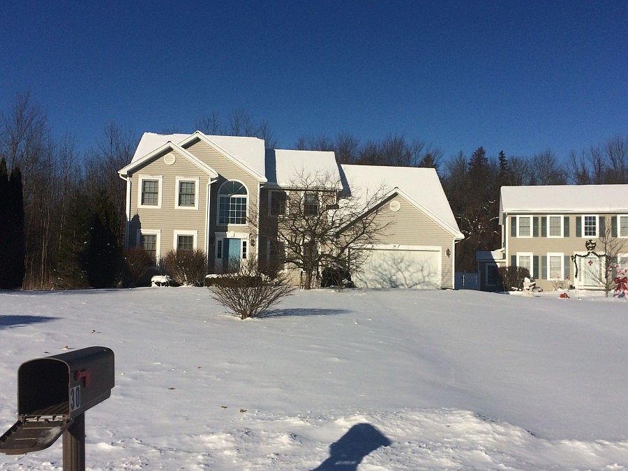 1st image of 30 Michelle Dr