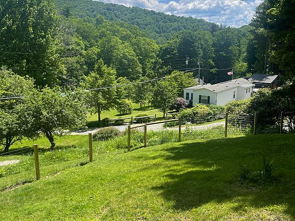 5th image of 146 Clyde Winebarger Rd