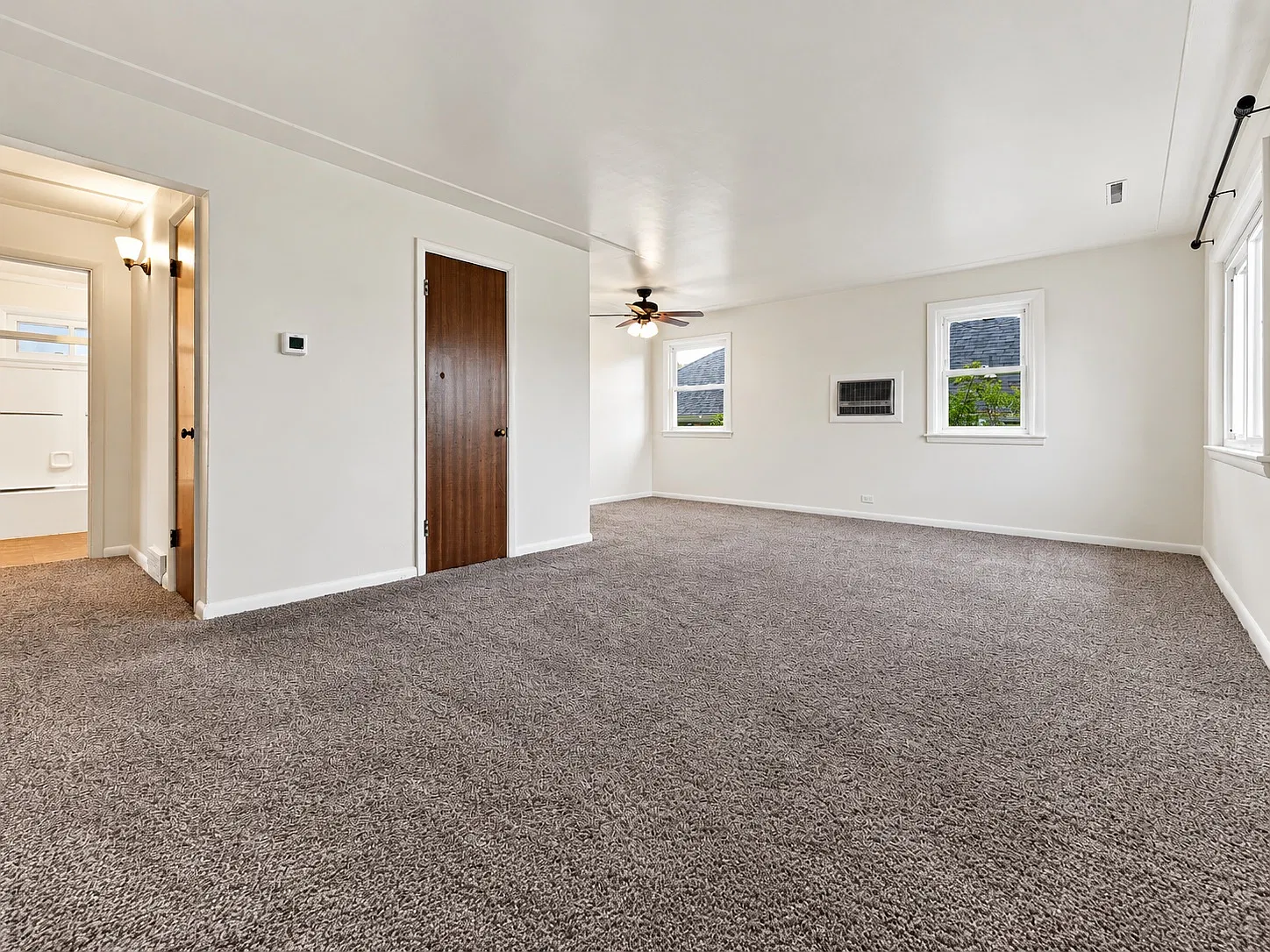 2 bed, 901 sqft, $1,650 — Photo 3