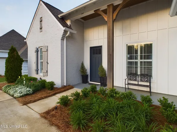 144 Camden Lake Dr, Madison, MS 39110